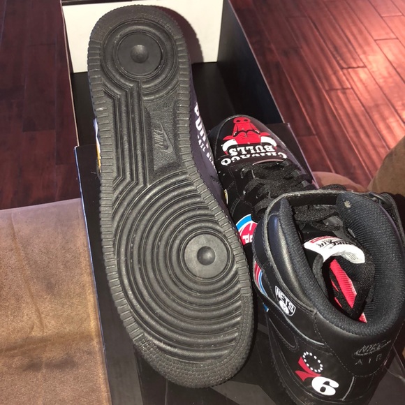 AIR FORCE 1 MID '07 / SUPREME - Picture 3 of 5